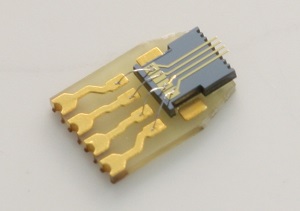 4 Spitzen AFM Sensor mit elektrischer Kontaktierung